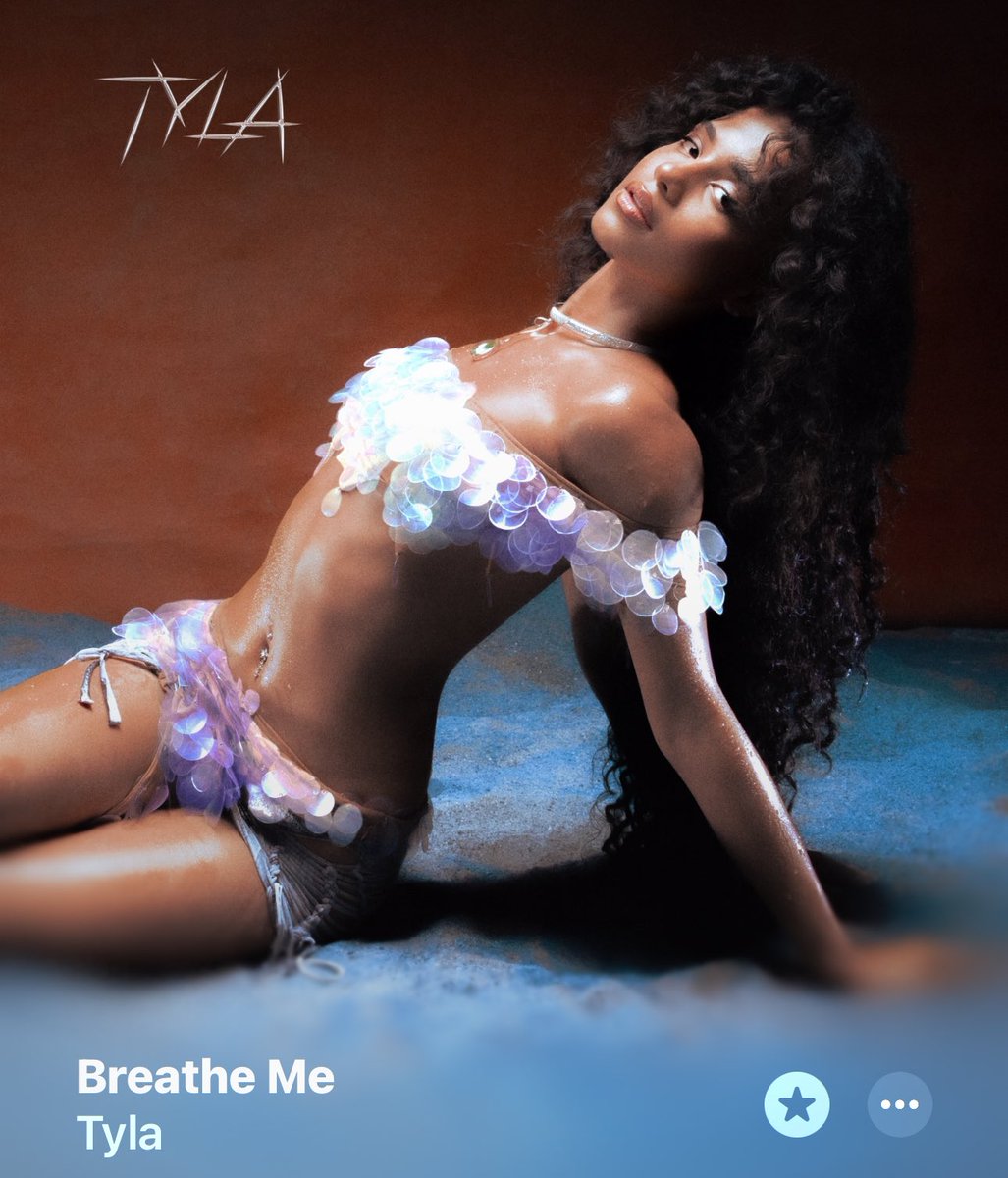 lovelyquinns's tweet photo. tyla did her big one ! these are my faves + truth or dare 

the album has NO skips imo ! 
 #TYLA @Tyllaaaaaaa https://t.co/YzljQXKHM6