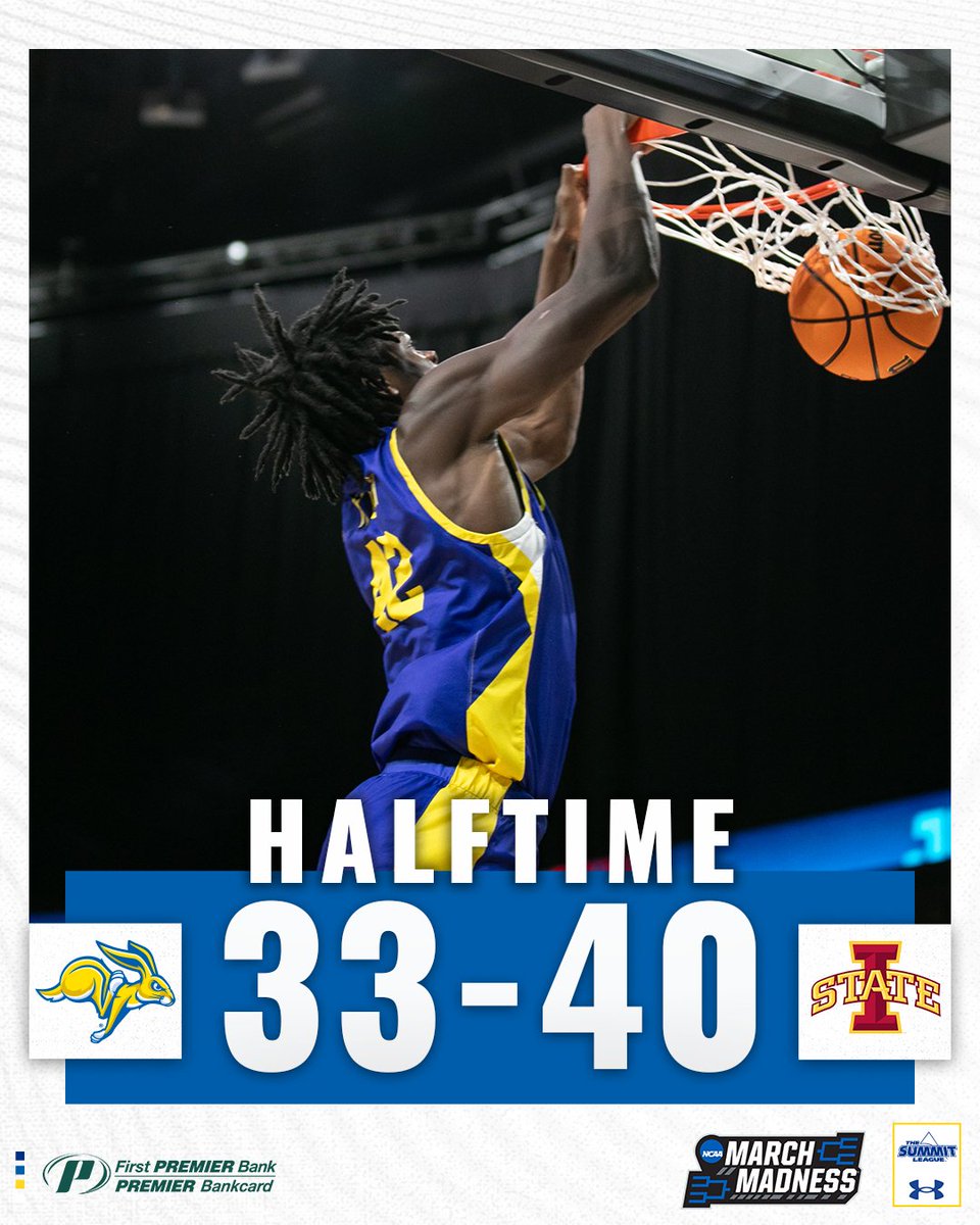 Into single digits at the break. #GoJacks 🐰