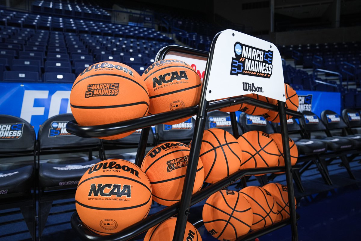 ZagWBB's tweet photo. The Madness has arrived at McCarthey 👀 https://t.co/aJH5dtv5PT
