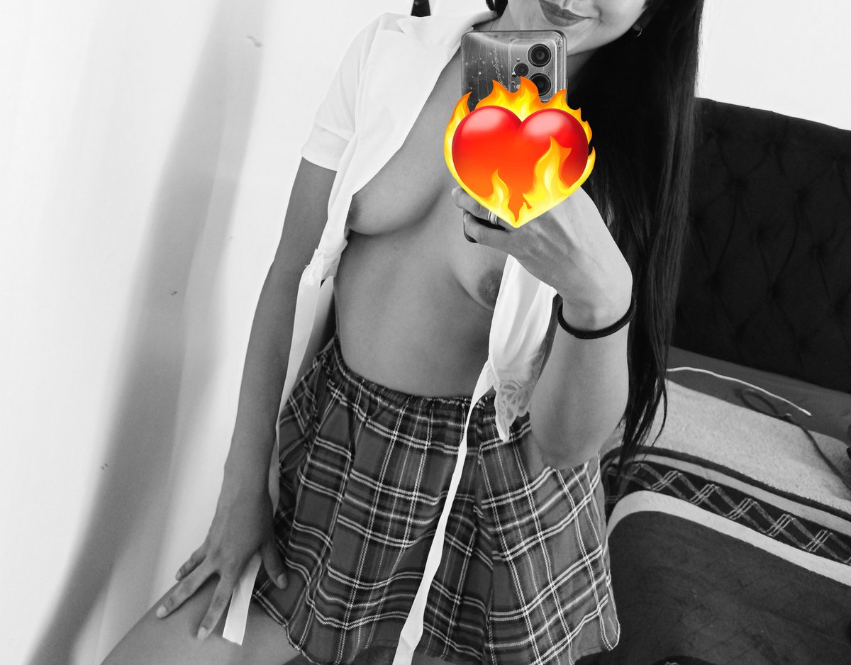 couple_stgo's tweet photo. Estamos de vuelta...
Nuestra nueva cuenta, la otra no las eliminaron. 
#swinger #parejaswinger #trio #sexosintabú https://t.co/uyM6Hprr4G