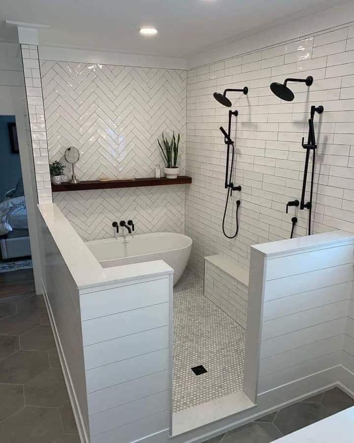 This set up is a love language 😫. The way I’m soaking, praising & worshiping, f******, meditating, smoking, crying, & laughing in here. This tub & shower would see my best & worst days 🤣