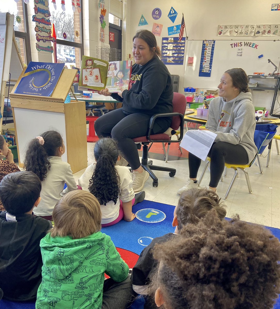 ErinShortall4's tweet photo. Room 185 was excited and honored to welcome our @MOHSMarauders Student Athlete Role Models. #OneWordforKids Thanks for reading to my students and teaching them about SEL! 🔴⚫️ @tincroadschool @markdgrilo @Dani_Marangon https://t.co/uGkLijPpwg