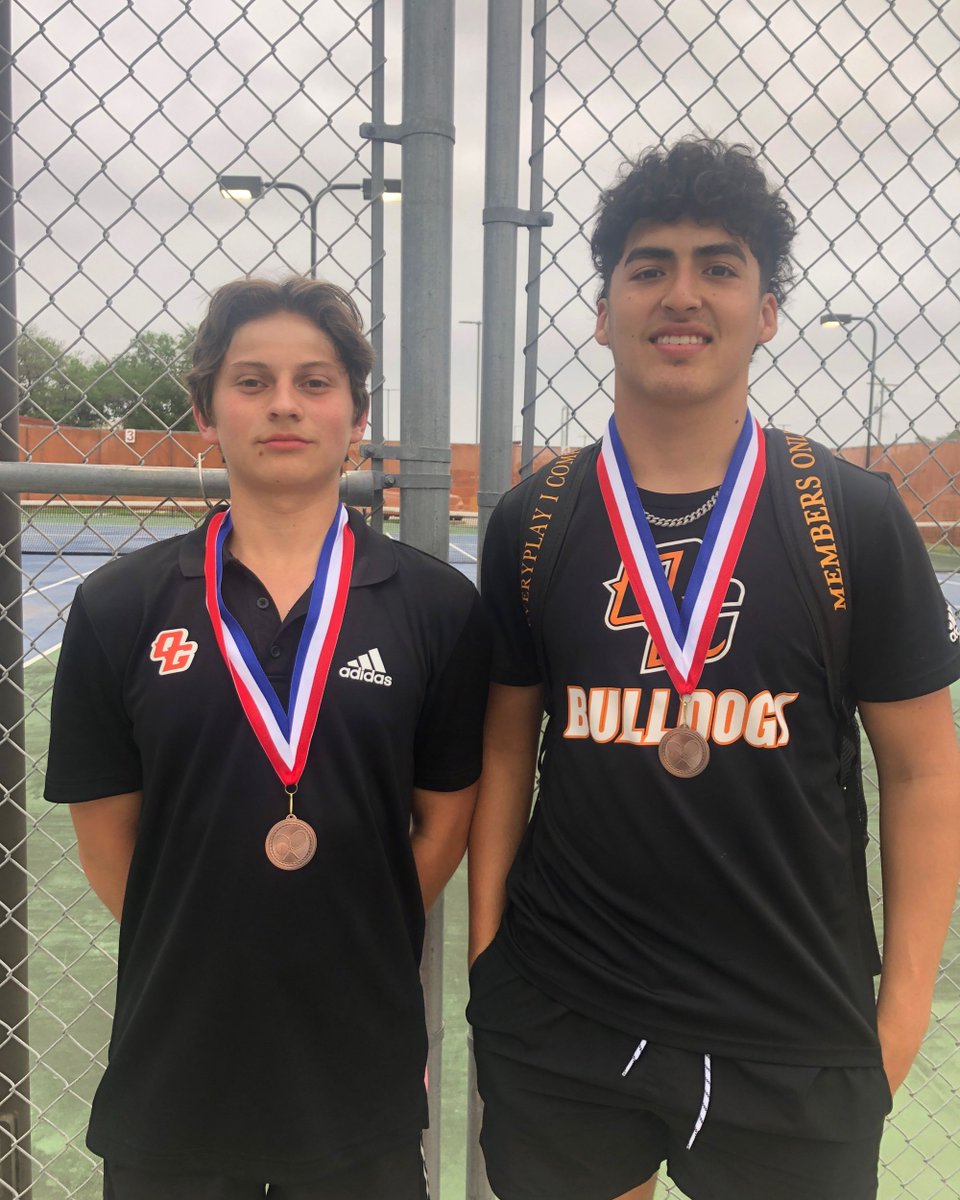 Tennis Teammates Gavin Skokan & Andrew Saenz placed 3rd place in varsity boys doubles! Congrats Bulldogs!