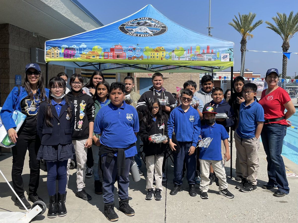 Students @YorbitaCheetah had a great day participating in @RowlandWater mini solar boat challenge. Thank you @rowlandhs for hosting. @RowlandSchools #WeAreRUSD #STEM #Engineering