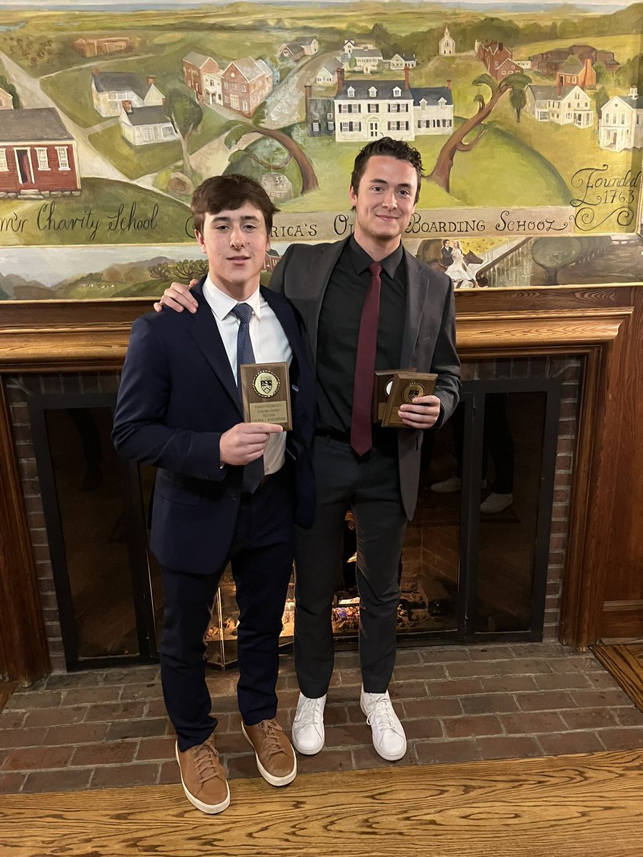 Congratulations to Cooper Schuhwerk ‘26 (Left) on receiving the Coaches Award. Cooper exemplified compete and toughness this year. Congratulations to Cam Russo ‘24 on receiving the Most Valuable Player Award (MVP). @capecodwhalers @NVRiverRats @NZPrepHockey @GovsAthletics