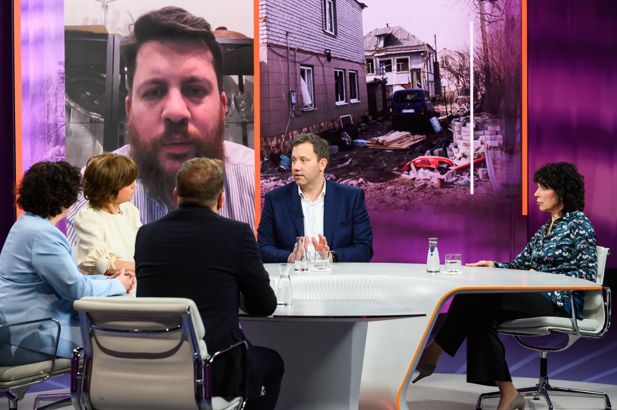 Hier die #illner Sendung in der ZDF Mediathek 👉kurz.zdf.de/UlxaLe/ Mit: @larsklingbeil @Amira_M_Ali @leonidvolkov @Adlerdradio @ronzheimer #Ukraine #Putin #Scholz #Taurus #Mützenich #Waffenlieferungen #Friedensverhandlungen #NATO