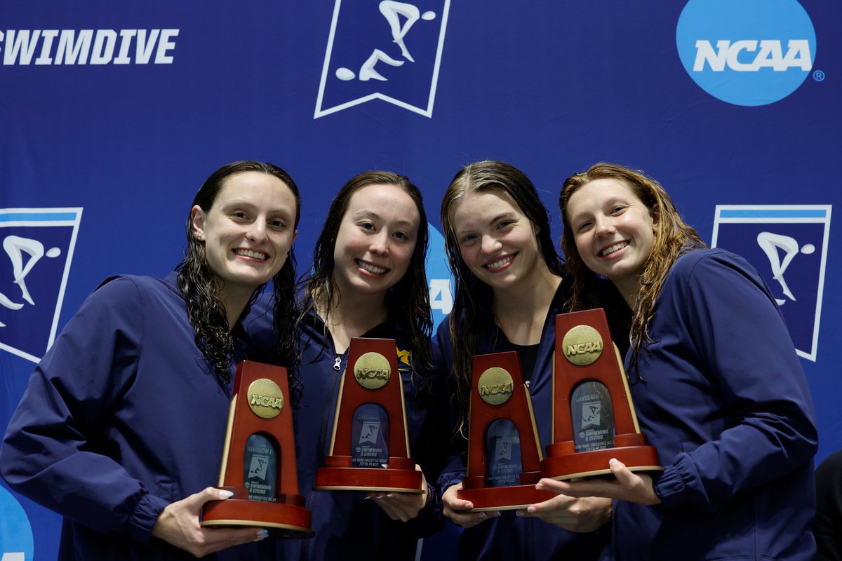 umichswimdive's tweet photo. A GREAT Day 2 at NCAAs‼️〽️ #GoBlue https://t.co/zap0dg9Oac