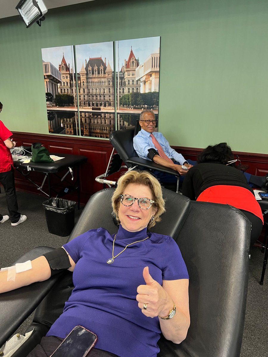 Joined many colleagues including @SenatorRJackson to donate blood for so many neighbors in need at our legislative blood drive! Thank you @RedCross!