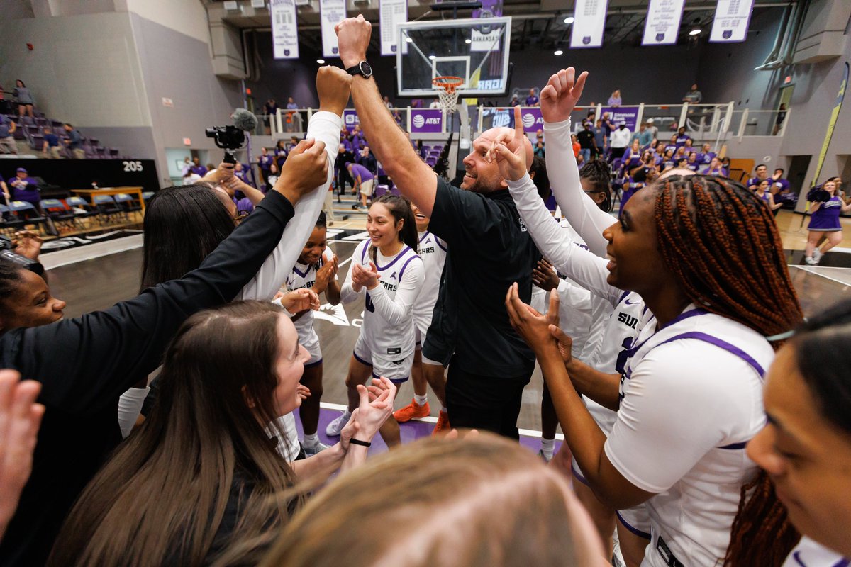 It’s been a fun season for Sugar Bear Basketball. Thank you, fans, for a magical season in the Farris Center 💜 #BearClawsUp x #BearCODE