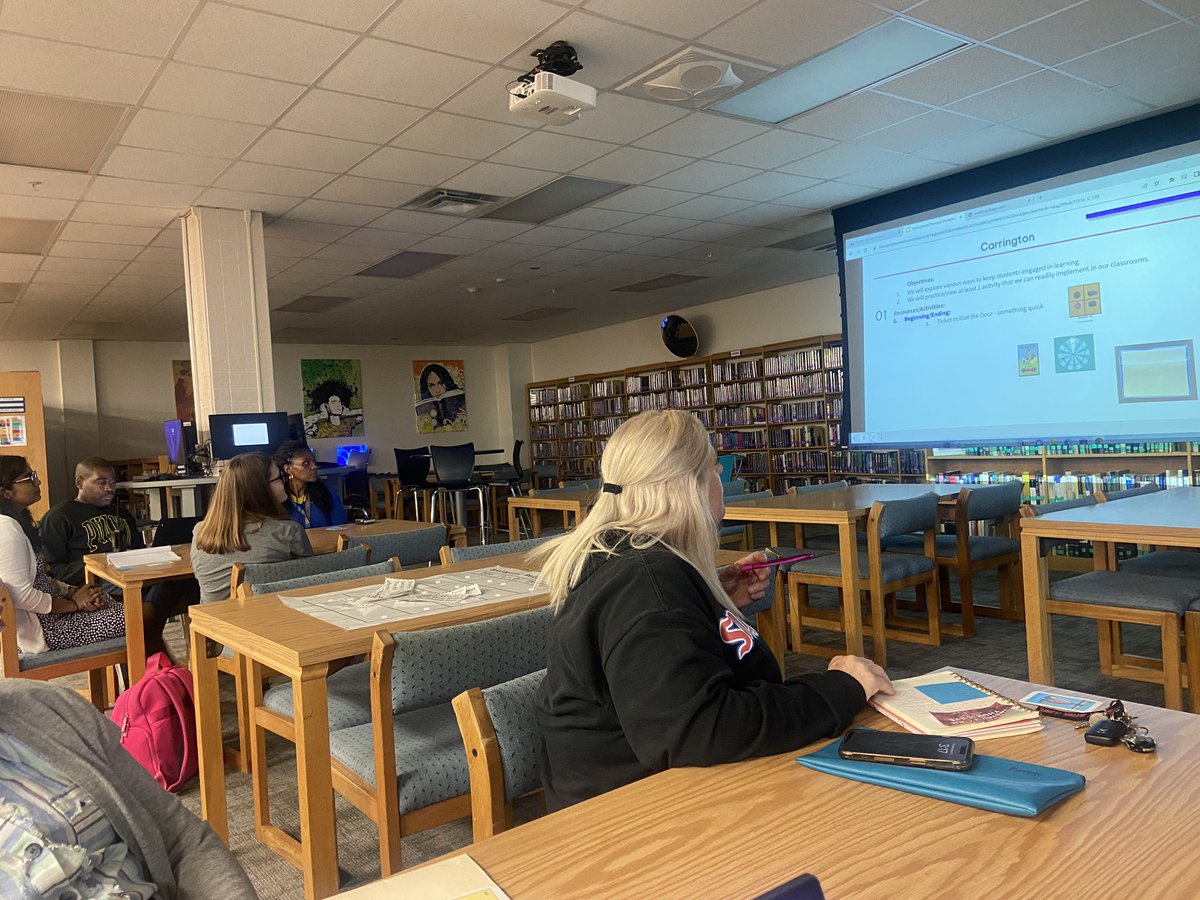 Today was Instructional Thursdays @SGHS_Titans after school today! Today's theme: 'How to Keep Students Engaged.' Shout out to Mrs. Carrington, AP Calculus and Mrs. Tan, Biology for sharing great strategies and resources. #TitanUp @LedayAl