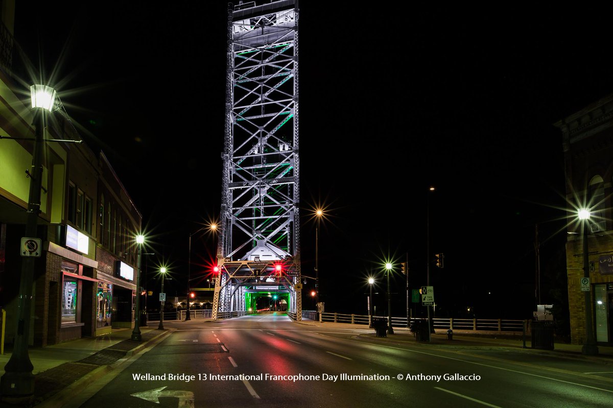 A_Gallaccio's tweet photo. .@WellandBridge13 #internationalfrancophoneday #illumination @Welland @DowntownWelland @NiagaraRegion #filephotos https://t.co/NEfwnmqHLz