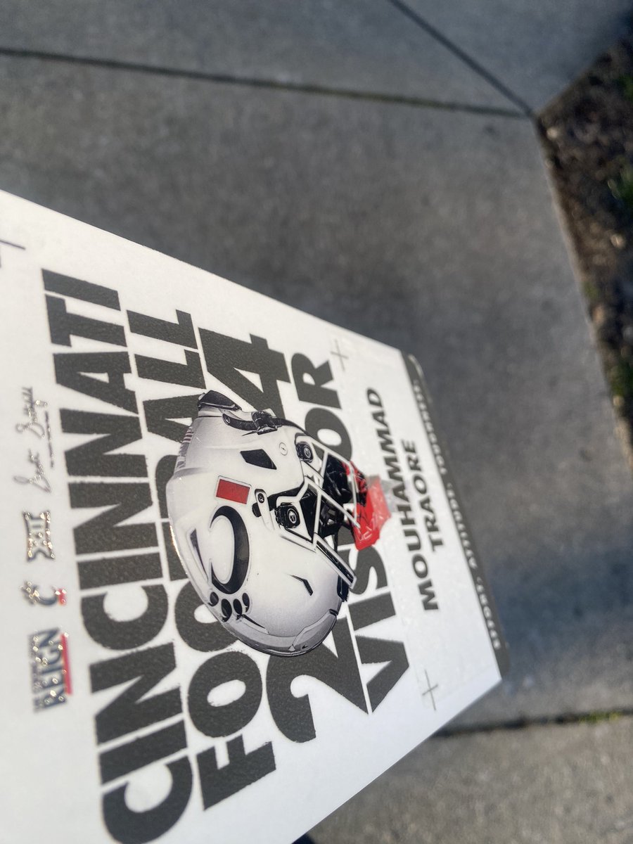 Mouhammad Traore (@momotion211) on Twitter photo Thank you for having me and my brothas, really learned a lot about the Rbs and how they play/move.GO BEARCATS🔴⚫️ <a href="/GoBEARCATS/">Cincinnati Bearcats</a> <a href="/Coach_Mobley/">Coach Mobley</a> <a href="/CoachWillD1/">Coach Will D</a> Thank you for having me and my brothas, really learned a lot about the Rbs and how they play/move.GO BEARCATS🔴⚫️ <a href="/GoBEARCATS/">Cincinnati Bearcats</a> <a href="/Coach_Mobley/">Coach Mobley</a> <a href="/CoachWillD1/">Coach Will D</a>