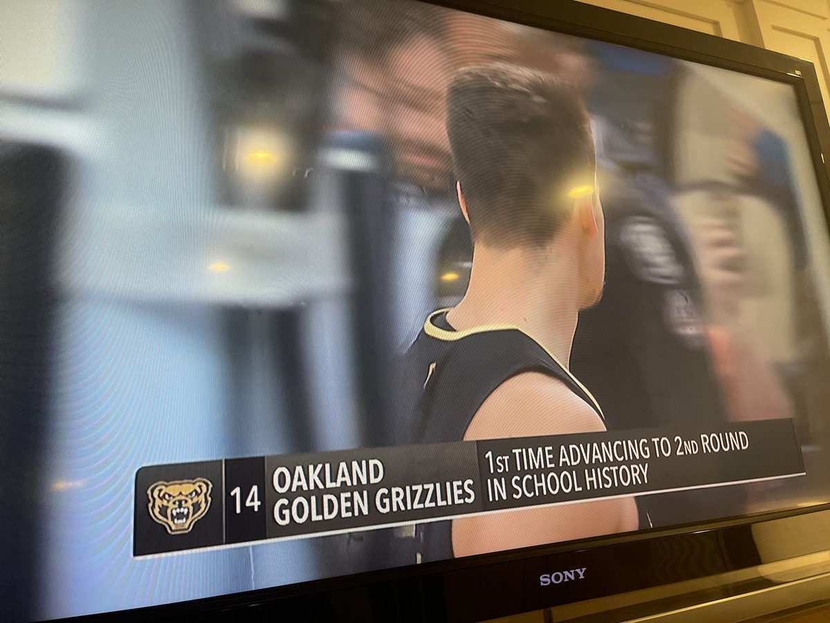 Oooohhhhh! I love a good #MarchMadness upset. I see you Oakland Golden Grizzlies. What a game, what a win!!! Incredible and historic victory! @wusa9