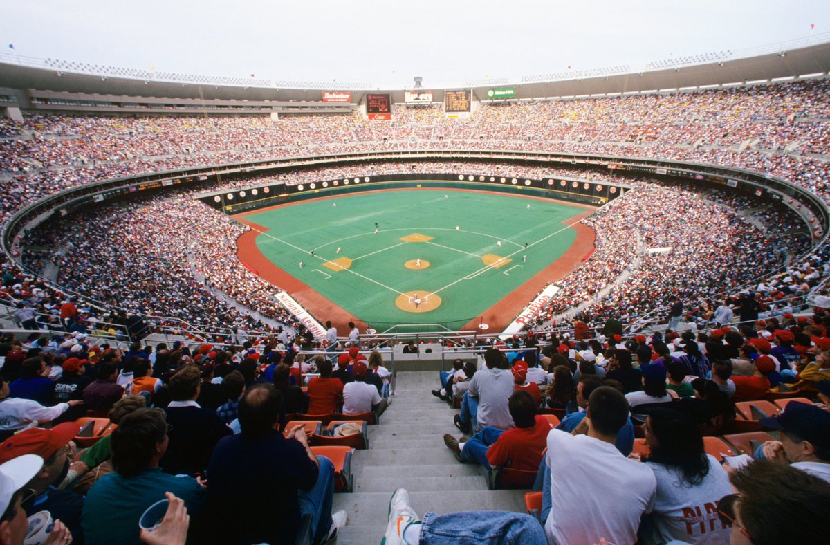 Phillies's tweet image. 20 years ago today, we officially said goodbye to The Vet.

Help us pay tribute to a legend by dropping your fav Vet mems in the replies ❤️