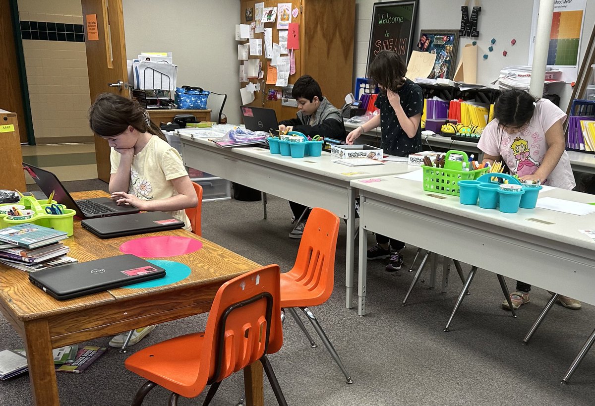 Michelle Crabill tweet media