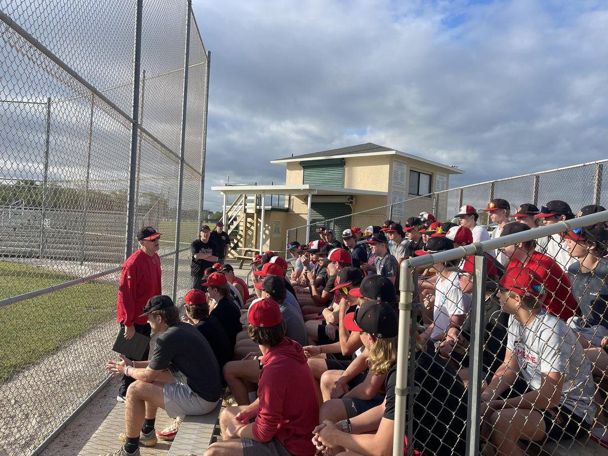 Special thanks to coach Miller for his powerful and inspiring words to kick off day 4. Finished with a great afternoon of scrimmages. 
Be a Bennett!