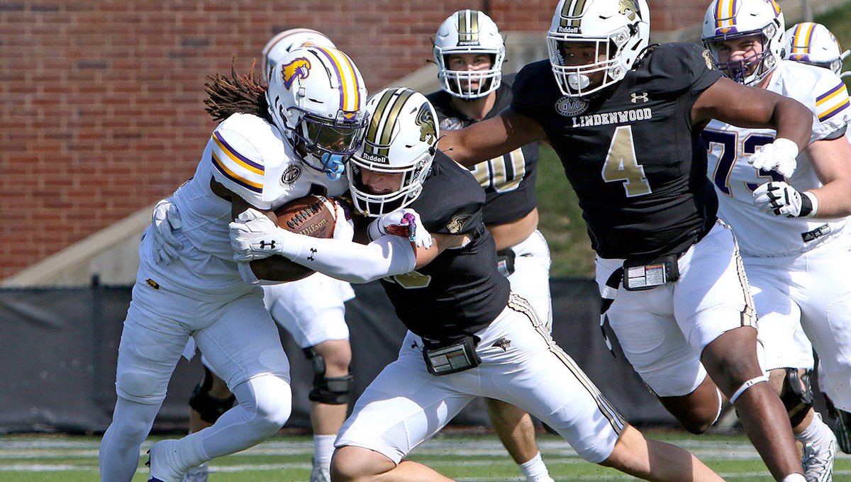 After a great conversation with @stugfb I’m blessed to receive an offer from Lindenwood! @EricInama @_CoachGoose @CoachFinley_ @LindenwoodFB @SSN_LindenwoodU @LBurgFootball @lhstigercoach