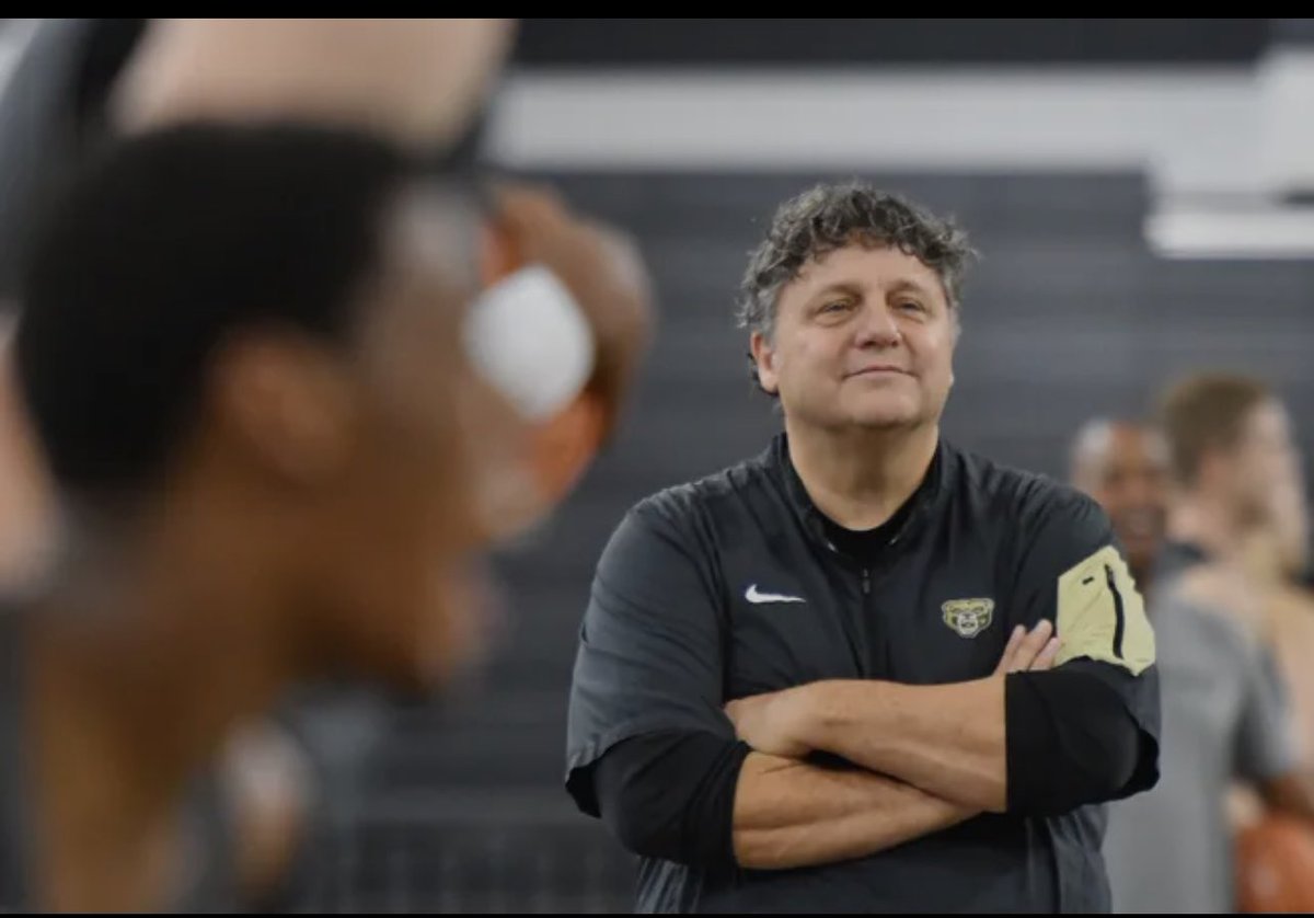 I Love This Guy! Congrats to Coach Kampe and the team on an amazing game plan and execution. I am so proud to say I played for Coach, taught a lot more than just basketball. So happy for my teammate Skip Townsend, your son is something special! Go Grizzlies 🏀