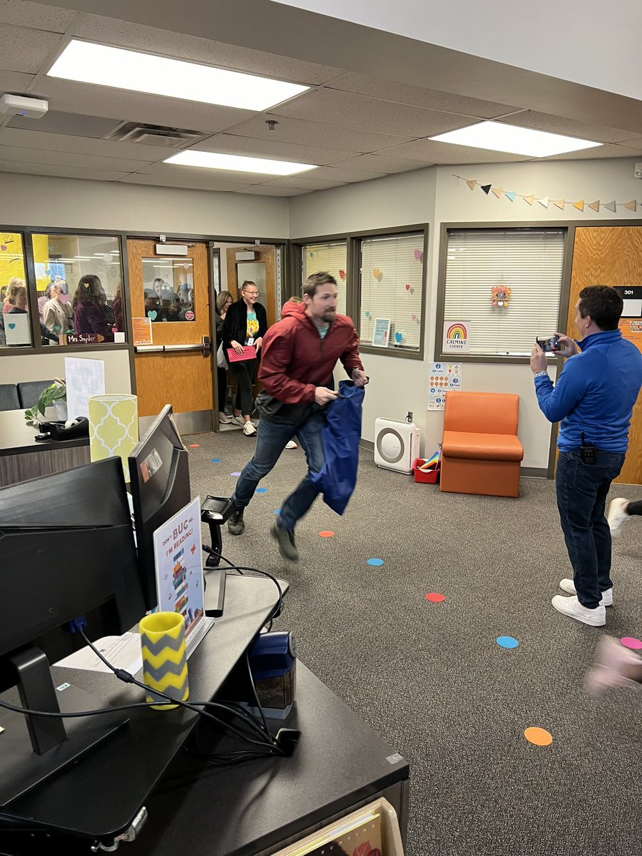 Emily Griffin tweet media