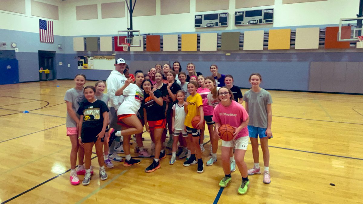 Athletes got better and fun was had tonight. We’re so thankful for all of you!!! <a href="/MissouriPhenom/">Phenom Basketball</a>