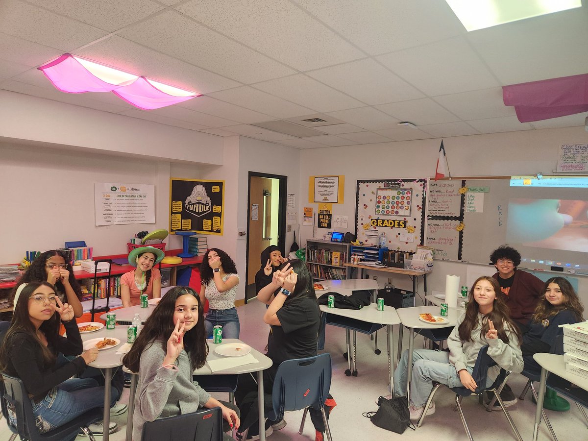 Araceli Nunez (@anunez_ams) on Twitter photo Basketball season over. Fun times with these awesome girls! Pizza party to end the season! <a href="/AMS_Athletics/">Hurshel Antwine Athletics</a> <a href="/MChavez_AMS/">Monica Chavez</a> <a href="/HAntwine_MS/">Patricia Pedroza</a> Basketball season over. Fun times with these awesome girls! Pizza party to end the season! <a href="/AMS_Athletics/">Hurshel Antwine Athletics</a> <a href="/MChavez_AMS/">Monica Chavez</a> <a href="/HAntwine_MS/">Patricia Pedroza</a>