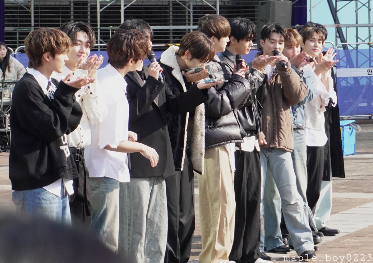 cham 🍁🌙 tweet media