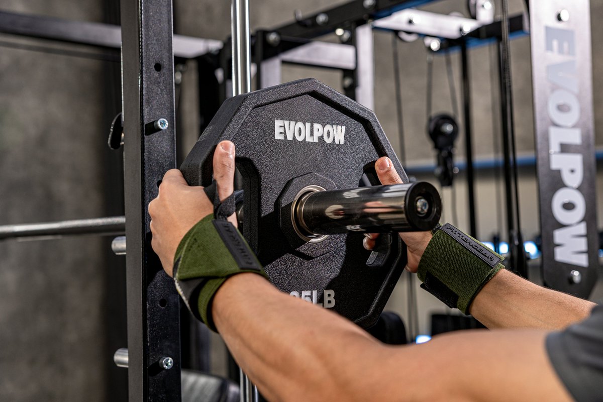 The 2-inch Decagon PEV Olympic Grip Weight Plates from EVOLPOW are versatile because they make it easier to perform exercises that build muscle and improve flexibility and balance. SHOP NOW AT evolpow.com 
#evolpow #evolpowfitness #gymtime #FitnessGoals  #homegym