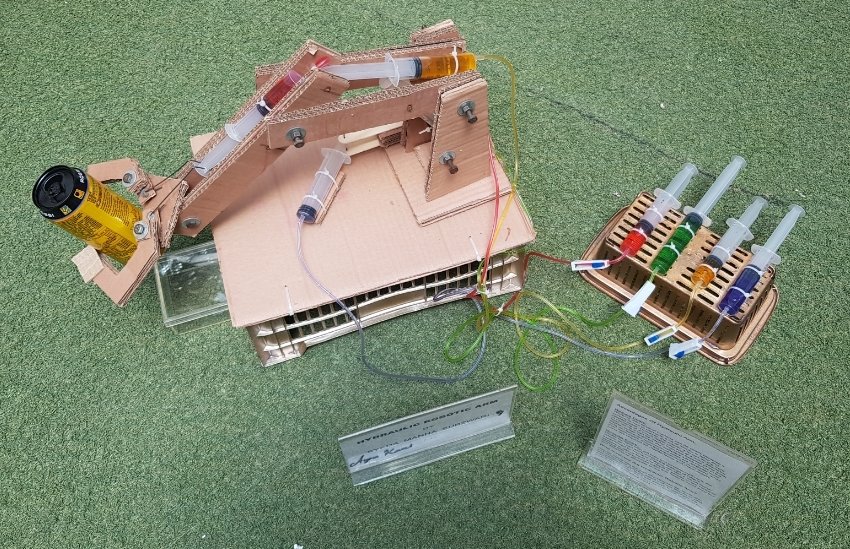 SyedShaheryarS's tweet photo. Hi Adeel Uncle !
I used syringes, water, and colors to create this movable hydraulic robotic arm for a science project. 
From Syeda Manha Subzwari 
#sunrisewithadeel #FPS https://t.co/rGnJBh0182