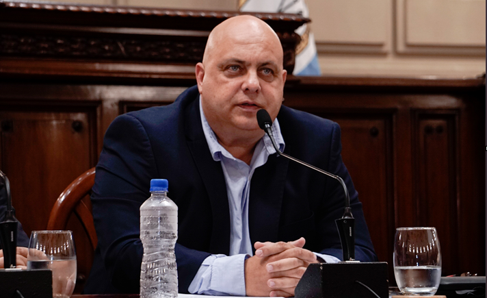 Ariel Bermúdez tras la aprobación de juicio por jurados: “Los santafesinos hoy tendrán mayor protagonismo en la Justicia”

👉Leé la info en apurainfo.com/ariel-bermudez…