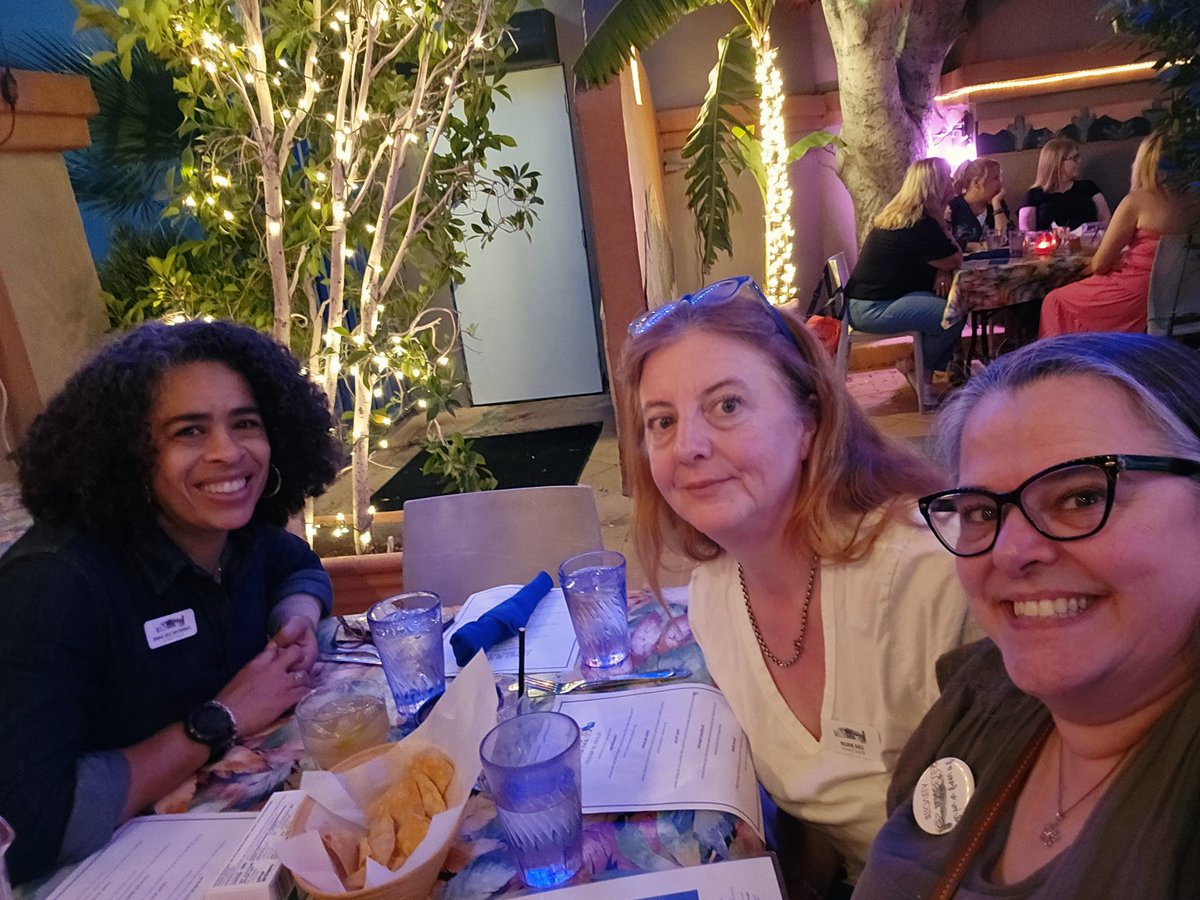 Dinner with my fellow @cuelosangeles Board Members at #SpringCUE24. Night 1 at #KaluraTrattoria and Night 2 at #BlueCoyote @cueinc #wearecue #somoscue #boardofdirectors #techtosa