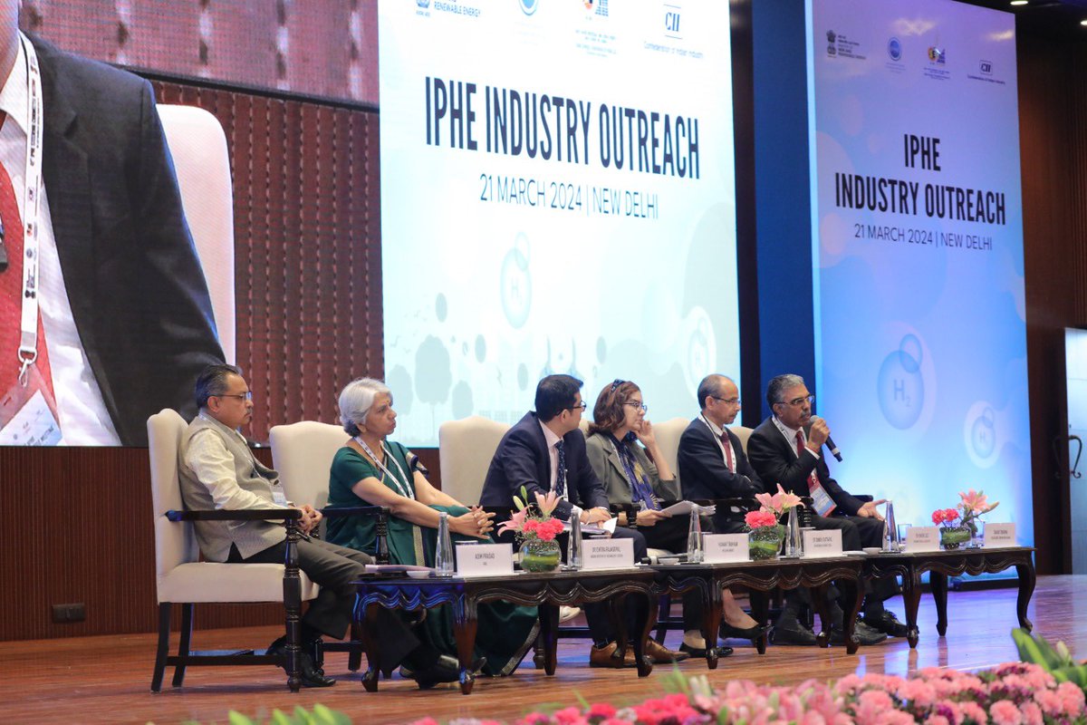 Dir Solar was part of interesting panel discussion during IPHE's industry outreach today on the topic of Safety, efficiency & sustainability of Green H2