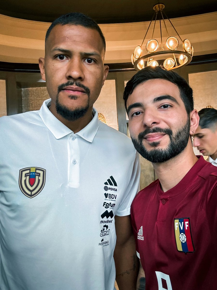 eatorresdirosa's tweet photo. Se disfrutó el Venezuela 1-2 Italia 🇻🇪🇮🇹 https://t.co/EkxWnQWnHt