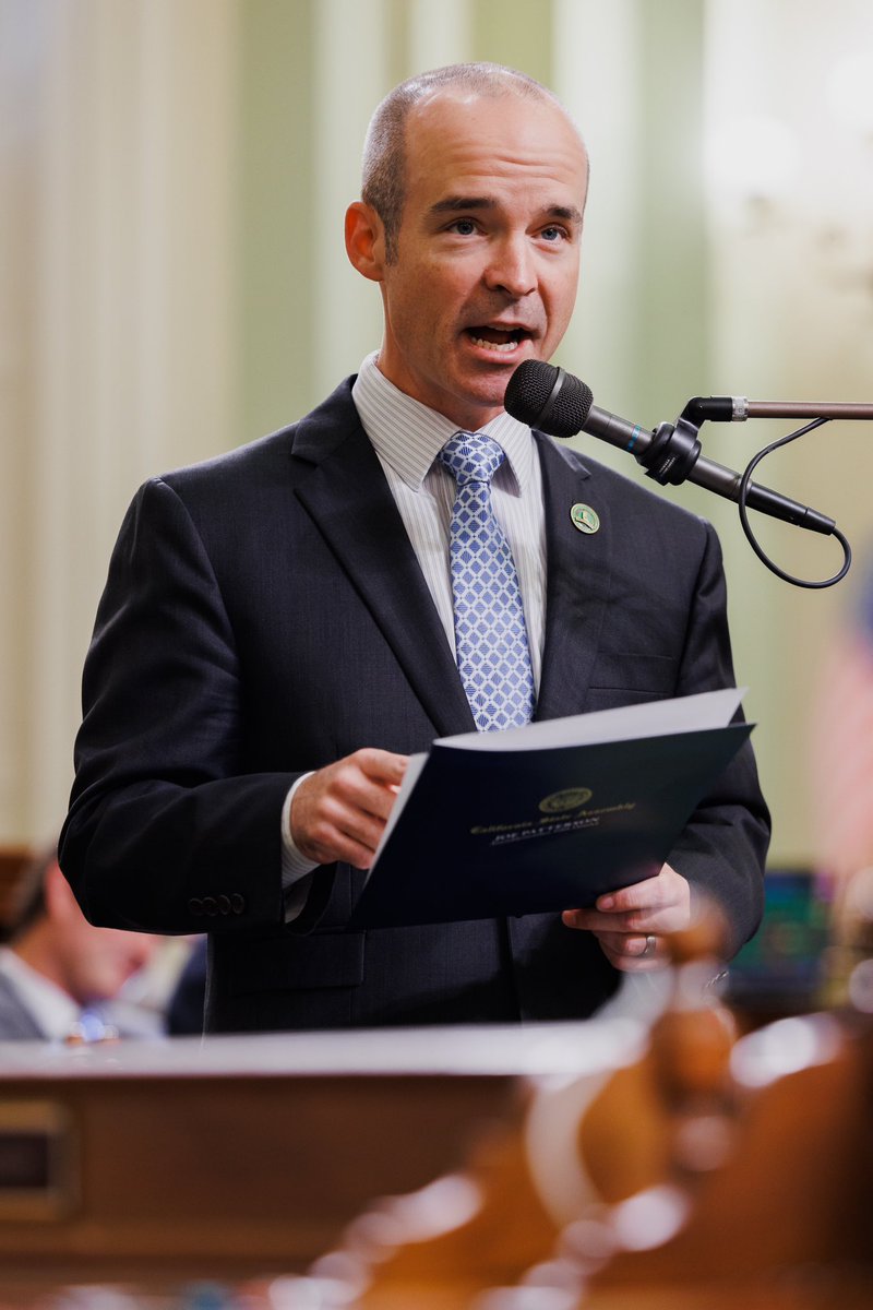 Was so awesome to author a resolution proclaiming today as CA Down Syndrome Awareness Day. Brought these young people and their families on the floor during session. Appreciate my colleagues for being so great to them.