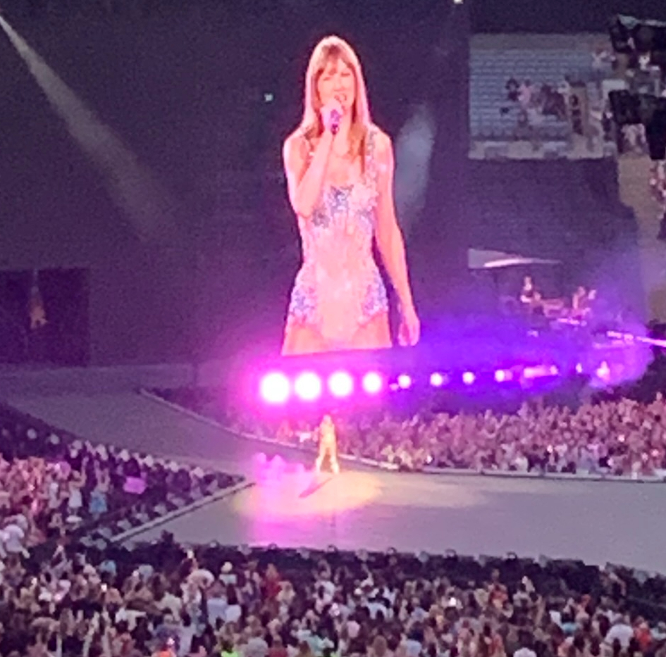 How Taylor Swift’s tour de force is a call to a New Era

Read here! : vocal.media/humans/how-tay… 

Taylor Swift’s achievements are a part of a phenomenal progressive cultural transformation...

#TaylorSwift13 #TaylorSwiftErasTour #TaylorSwift #TaylorSwift1989 #Swifties #Swift