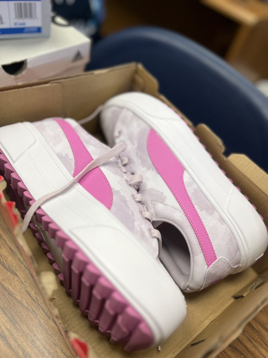 silvercityKCK's tweet image. We are so grateful that we are recipients of the Shoes That Fit grant and each year we have the privilege of buying shoes for our STARs who need them 👟 Thank you Ms. Alix for keeping this vision alive ✨ #Serviceiswhatwedo #Anchored ⚓️