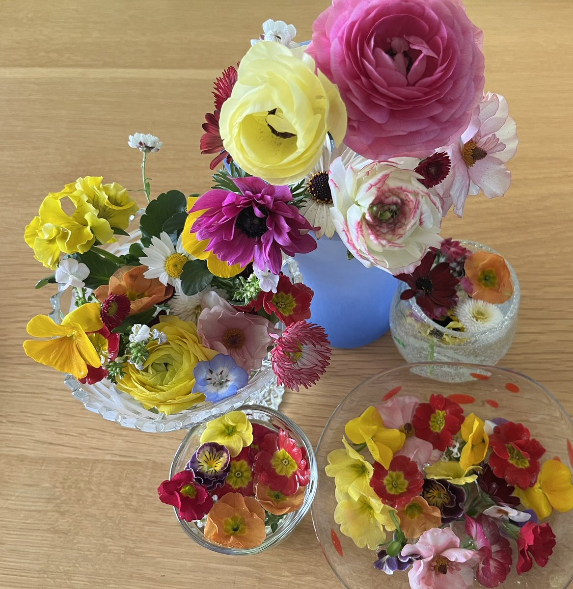 YurikaM14's tweet image. 株は資産運用ではあるけど少しギャンブル要素入ってるのかなと思っている私。
だから夫の稼ぎを資金に当てない。
夫の銀行口座のカード握ってて自由に引き出せるがそれを株には当てないと更に決意した今日でした。←例のinterpreter のギャンブル事件から
#interpreter