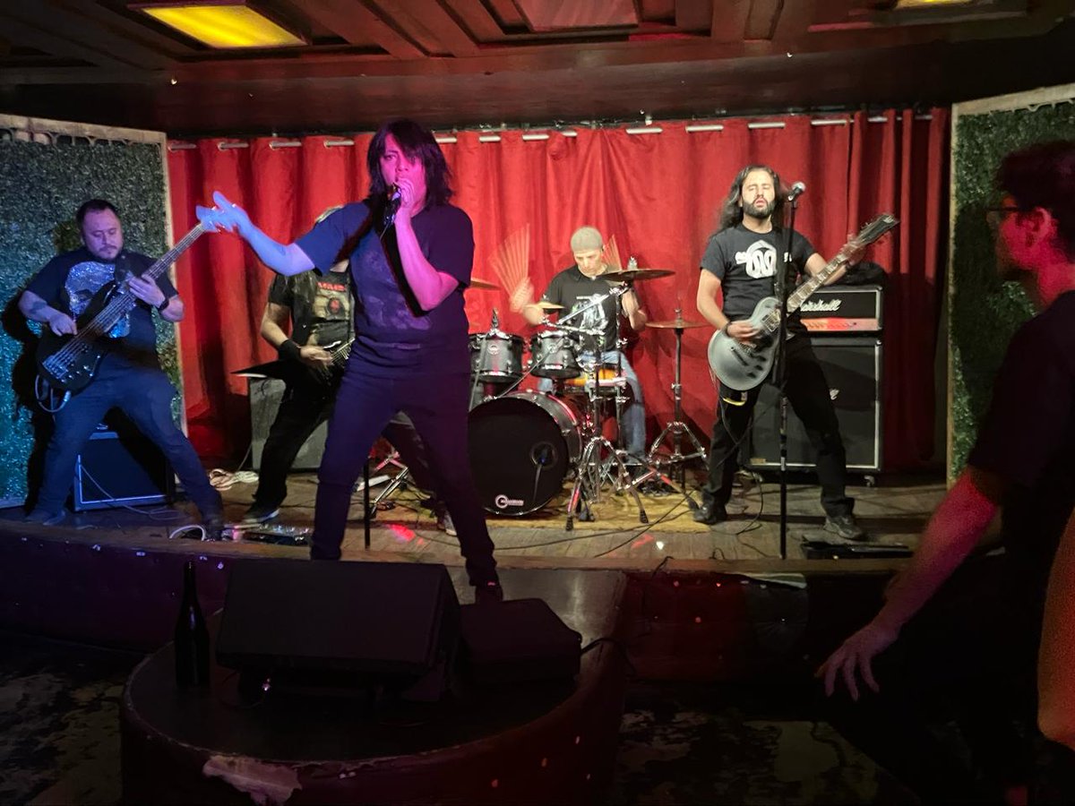 secondofsilence's tweet image. CarnalASOS! Gracias por el apoyo, vamos a seguir encendiendo el escenario 🤟👽🤟