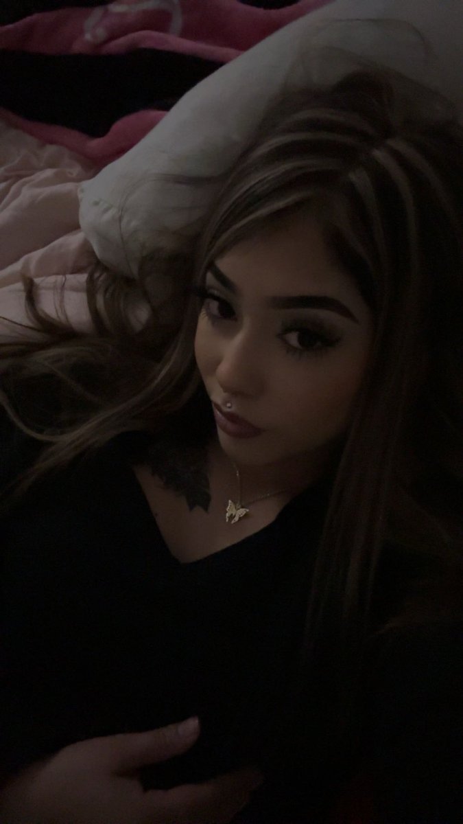 cherryyskii's tweet photo. so pretty tha girl https://t.co/vZA7ARZzs2