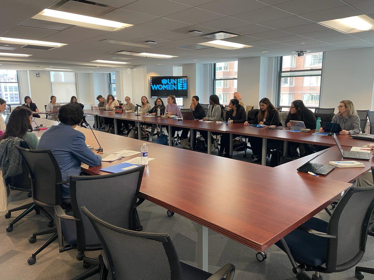 A great pleasure to host @nyuniversity students @UN_Women Inspiring discussions & good questions related to #genderparity @UN, #SDGs &  @UN_Women’s role globally. #GenderEquality #InvestInWomen