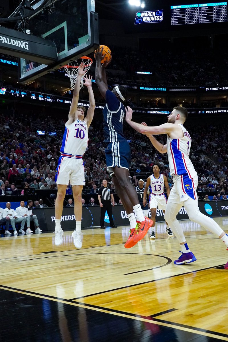 SoConSports's tweet image. Scenes in the Madness | #SoConHoops