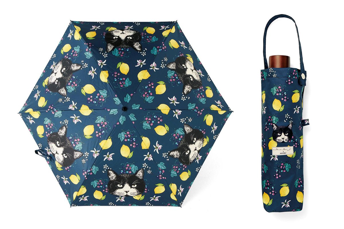「UVカット・遮光・遮熱もおまかせハチワレ猫とフルーツ柄が大人かわいい、晴雨兼用折」|フェリシモ「猫部」のイラスト