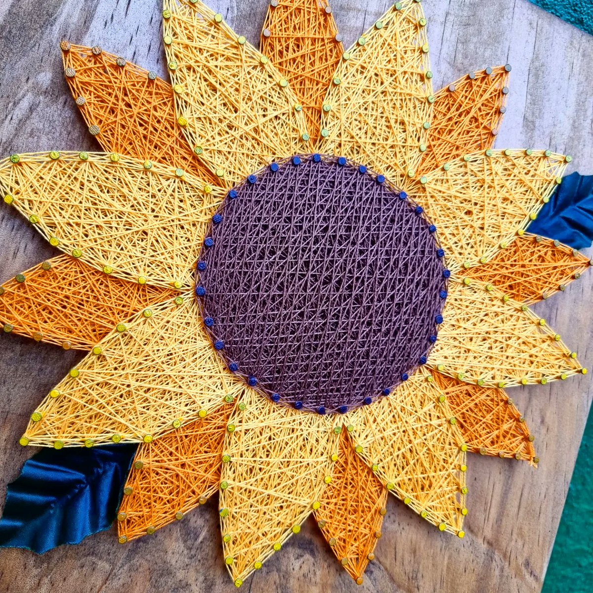 CreandoAndo12's tweet photo. Flores amarillas 🌻
#floresamarillas #floresamarillas🌻 #21demarzo #girasoles #regaloscreativos #regalospersonalizados #detallespersonalizados #CapCut https://t.co/RD3JUhHc0t