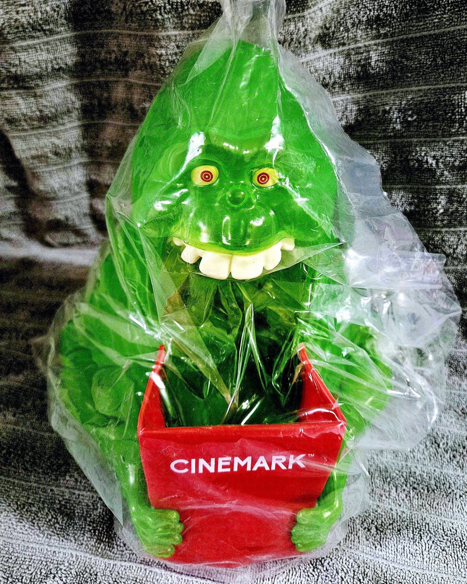 👻 GIVEAWAY 👻 Horror Community, I'm giving away a brand new Cinemark Ghostbusters: Frozen Empire Slimer popcorn bucket tub! You have 24 hours to enter for a chance to win! 💚 How to enter: Follow me, Like and Repost! 🍿 End: March 23rd, 12:00am EST 🕛 ⬇️ Important Details ⬇️