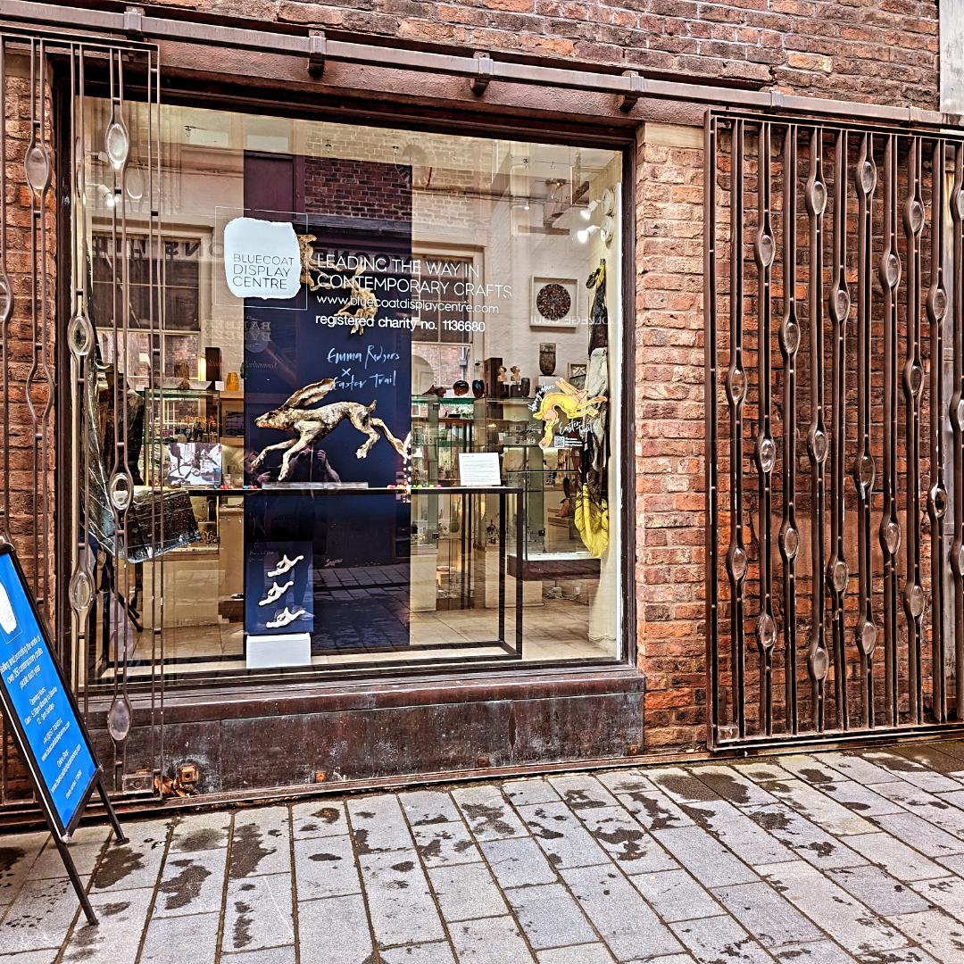 emmarodgersart's tweet image. Delighted to be commissioned #LiverpoolBID to design #Lpool's #HarryHare #Eastertrail great fun for all ages,highlighting some real gems around our beautiful city
@BluecoatDisplay
@CASSART1984
 #castlefineart
@LushLtd #liverpool 
 @RoyalCourtLiv
@KeyLimeCoffee
@TheGuideLpool