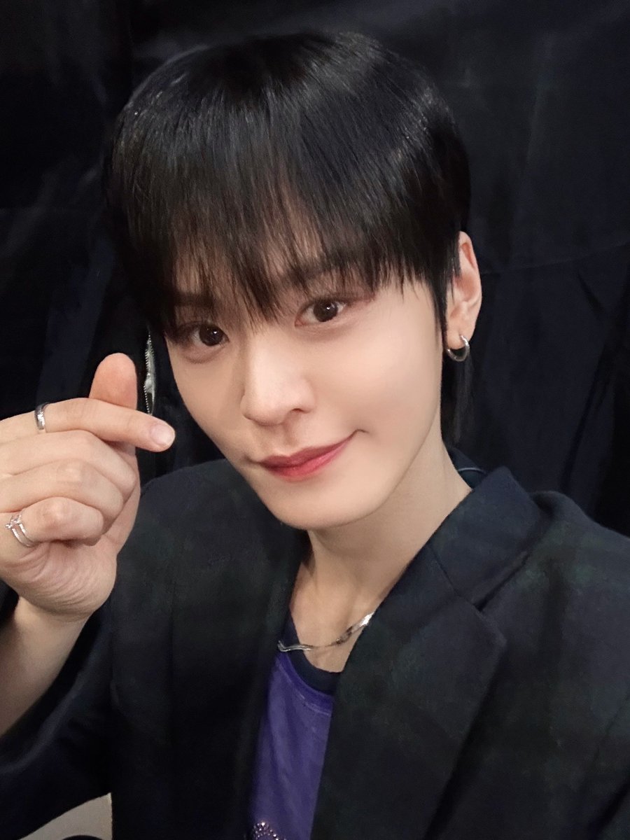 TPST__official's tweet photo. [📸TEMPIC]

24.03.22 #뮤직뱅크

🤍오늘의 템페스트🖤

#TEMPEST #템페스트
#TEMPEST_Voyage #LIGHTHOUSE
#한빈 #형섭 #혁 #은찬 #LEW #태래 https://t.co/ouhb2pE0iD