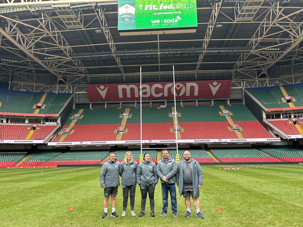 Scarlets Community Foundation (@cymunedscarlets) on Twitter photo The team are at the home of <a href="/WelshRugbyUnion/">Welsh Rugby Union 🏴</a> today ready to deliver at the <a href="/WRU_Community/">WRU Community - Wrth galon y genedl</a> inclusion day.
Edrych mlaen am y diwrnod i ddod. The team are at the home of <a href="/WelshRugbyUnion/">Welsh Rugby Union 🏴</a> today ready to deliver at the <a href="/WRU_Community/">WRU Community - Wrth galon y genedl</a> inclusion day.
Edrych mlaen am y diwrnod i ddod.