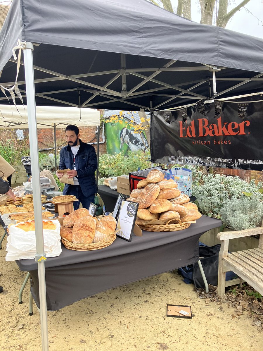 JaneCanDoSE4's tweet photo. The fab @iamedbaker is back TOMORROW (Saturday) at @CroftonGarden at the earlier time of 9-12/1pm with his delicious real bread 🍞 🥖 & baked goodies after the success & SUPPORT of the community last week #PopDown #KeepOurIndieBizInBiz https://t.co/OnpHXFRI8W
