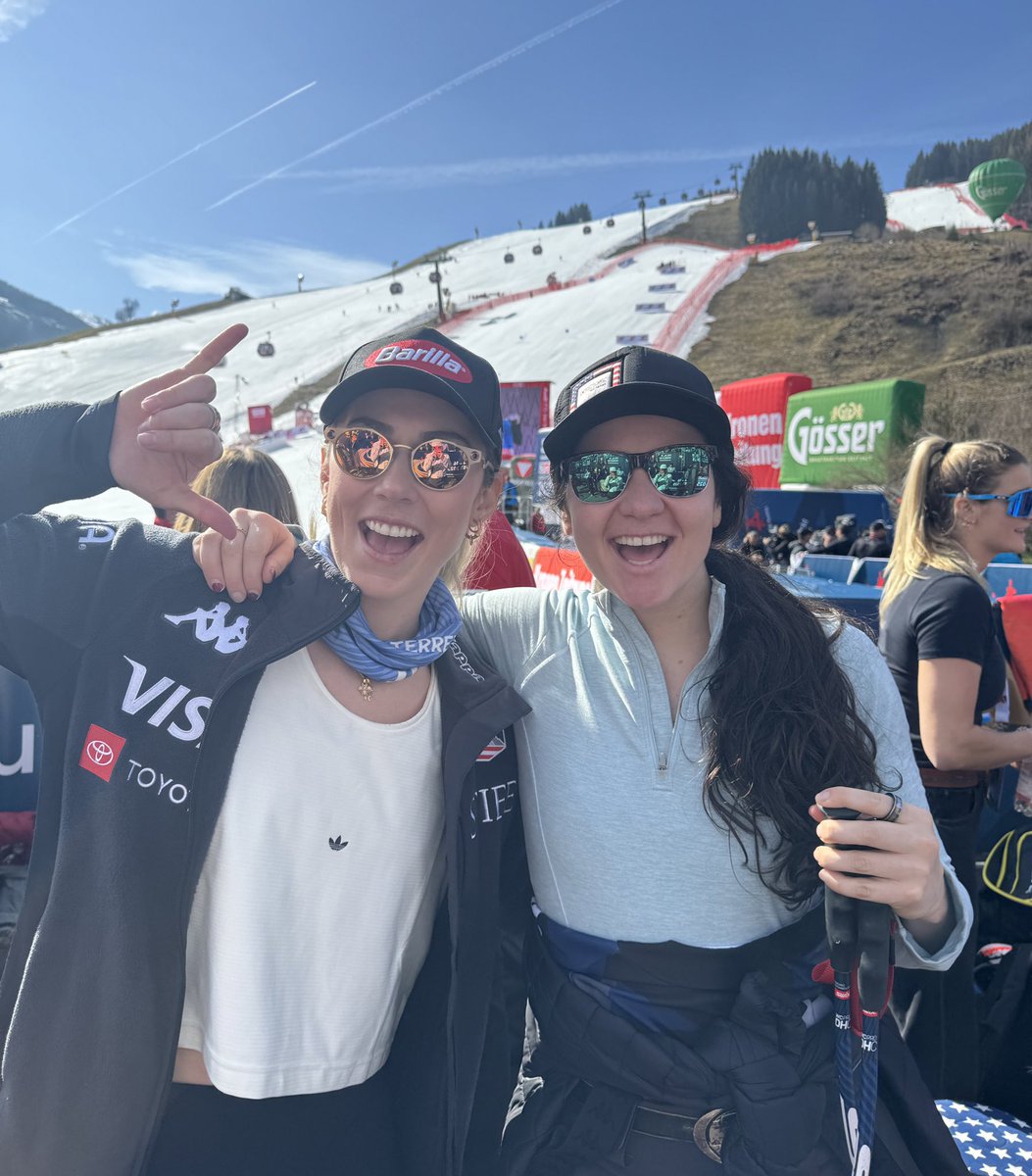 .@MikaelaShiffrin and @JackieWilesUSA in the 🏠 to cheer on teammate Cougs! LFG! 🤙🤙 #stifelusskiteam #womensupportingwomen