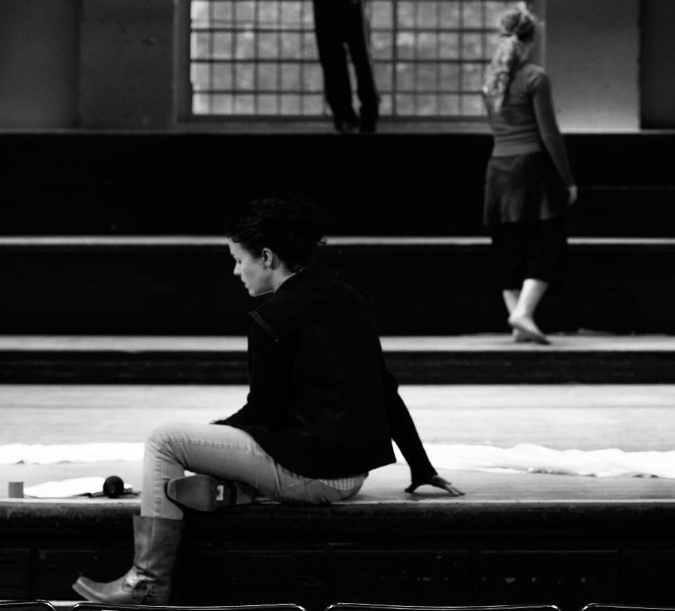 New episode day! 🥳

Check out the latest instalment of our Work and Labour series, 'Dancing Degrowth', with transdisciplinary dance artist, teacher and researcher Julia Pond.

Listen here on Spotify or wherever you get your podcasts: open.spotify.com/episode/0gPxqa…

Image: Gani Naylor