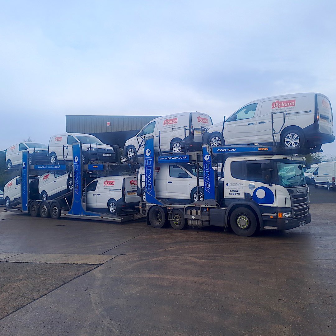 One of our transporters fully loaded with vans in readiness for a delivery to a customer in London yesterday.

For all your vehicle movement requirements please call our team today on 01902 609 579

#vehicletransporter #vehicletransport #vehicletransportlogistics